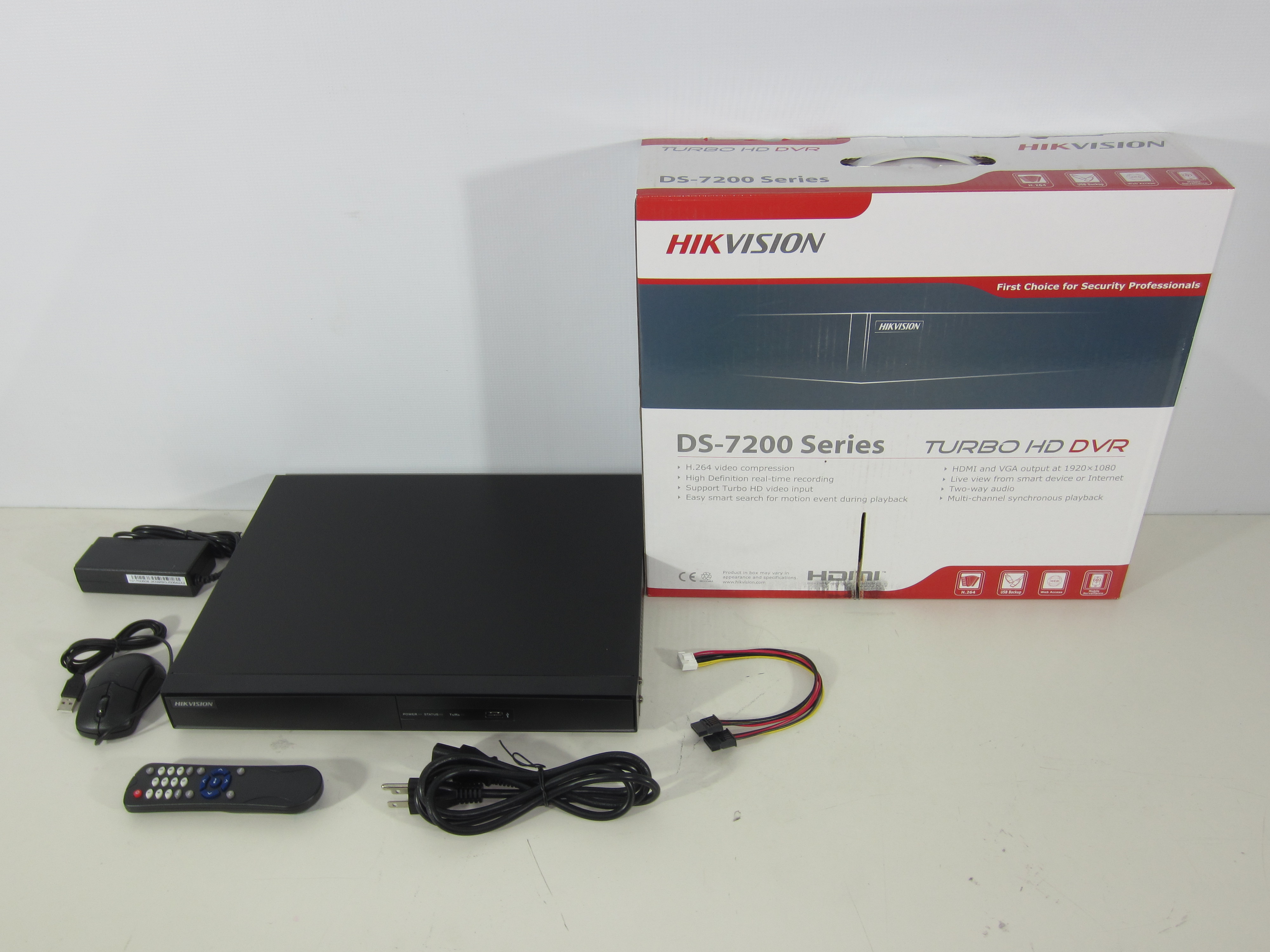 LOTE DE MATERIALES ELECTRICOS Y ELECTRONICOS VARIADOS